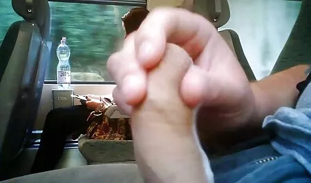 Par se seksa na web kameru i henati film snima video