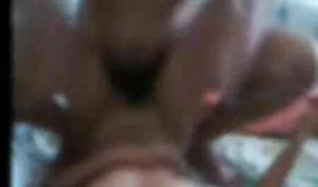 Gospođa porno hentei 3d šef unajmio je zgodnog momka u uredu i dobiva jebanje u uredu