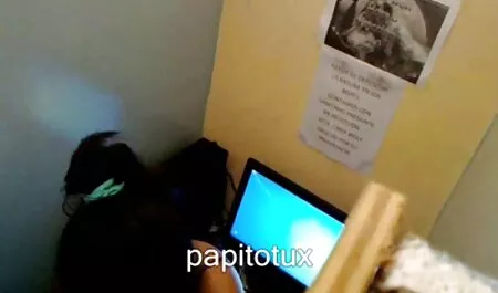 Zreli par prikazuje seks bez vršnjaka anime sex film na kameri
