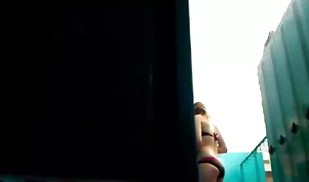 Dva hentay porn video prijatelja su pitala susjeda da im liže pičku