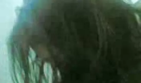 Prsata kuja strastveno usisava hentai porno hot veliki kurac prije nego što uđe u njega
