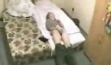 Požudni crni doktor, ostao sam s atraktivnom crnkinjom, nami film z hentai strastveno je lizao prokletu toplu, slatku pičkicu, a zatim je rastrgao na tvrdom kauču