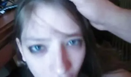 Crvenokosa Stella Cox s ogromnim sisama voli jebati analne hentai anime films