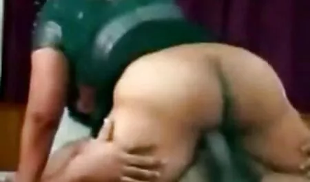 Prsata stanarka došla je položiti ispit i, naravno, nije ga uspjela, ali dobar učitelj joj avatar film hentai je ponudio alternativu i, teško se jebajući, pustio s petoricom