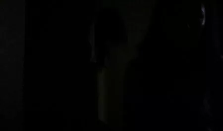 Lijepe seksualne djevojke porno hantei pod tušem