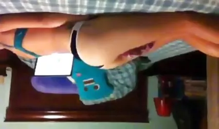 Teen studentica hente porno Renee Roulette voli analni kurac