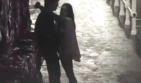 Vitka plavuša s velikim, ukusnim anime porno tube sisama stigla je u napušteni, prigradski kutak u modernom, elegantnom automobilu i golom ležanju na prednjem sjedalu, teško masturbirajući svoju mokru macu
