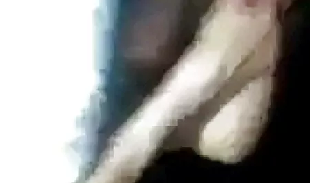 Mlada anime porno monster plavuša daje crni blowjob