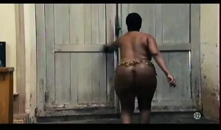 Debela beba uživa u ružičastom one pice porno dildu