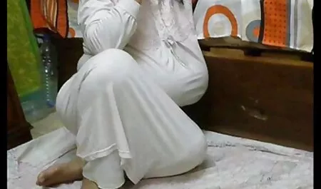 Prsata brineta Lisa Ann s velikim magarcem hentai brutal porno jebe se u anal