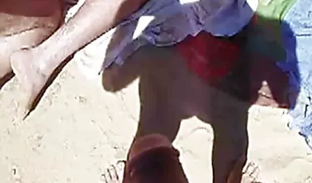 Tip se vratio nakon posla, pronašao je svoju djevojku u novom ruhu, nakon čega se nadvio nad henthai porno željom za seksom s voljenom