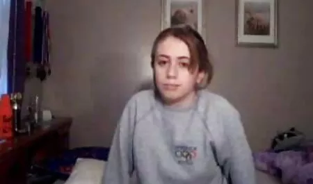Medicinska sestra porno manga monster Britney Sky liječi problematične pacijente