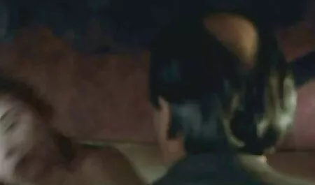 Crvenokosi suradnik ainime porno s velikim sisama dobiva jebu u uredu s šefom