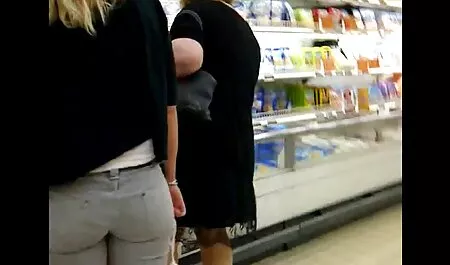 Cutie s crvenom kosom u čašama napunio joj je hentai brutal porno dupe spermom