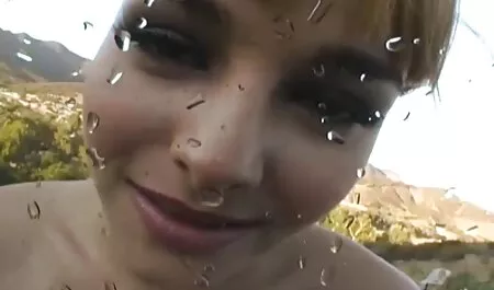 Seksualna tajnica na sljedećem sastanku s šefom koji je želio da mu dijete pravilno prija. Cutie se rado složio i nije odbio ni kad ju je počeo jebati anime girl porno u dupe