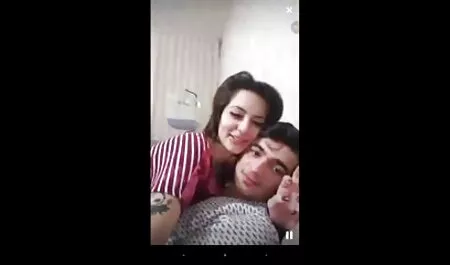 Student prolazi porno hantei kroz porno kasting
