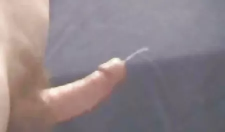 Slatki dečki odlučili su organizirati gangbang hentai full film navečer i skinuli su mlade djevojke