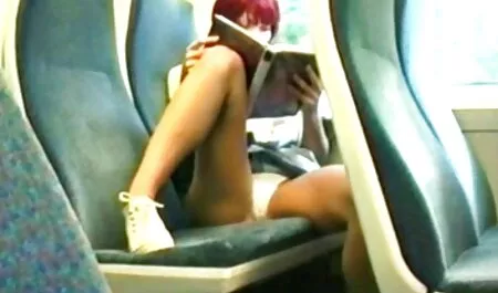 Zreli hentai porno hot suprug i supruga kaznili su mladu zaokupljenu dadilju seksom