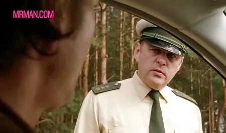 Gej ljudi sisaju porno hantei i piju spermu