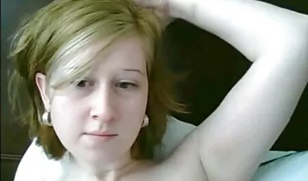 Dude šiška seksi plavokosi riley one piece nami porno pobegne na grudi i jebe je