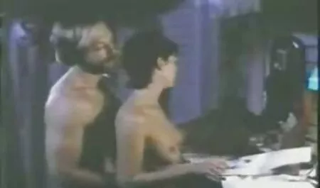 Vruća beba se jebe u kupaonici filme hentay