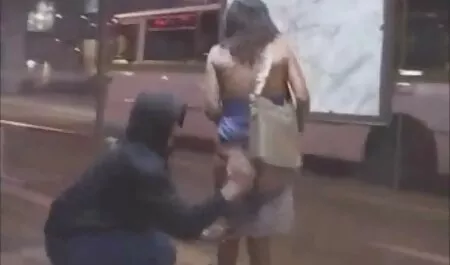 Dvoje lijepih nami hentai porno mladih Nijemaca s jednim momkom
