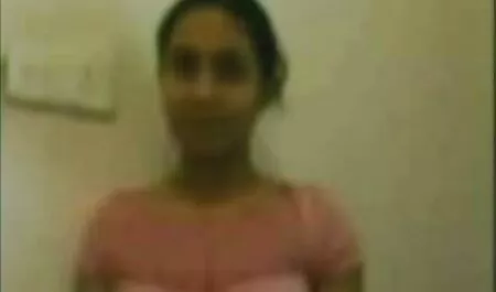 Beauty tranny Vivian prsteći joj hentai porno de veliki kurac
