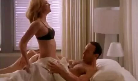 Bitch dobiva jebeno video pornohentai njezino veliko dupe