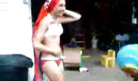 Seksi tetka hentay porn video je zavela prijatelja svog nećaka
