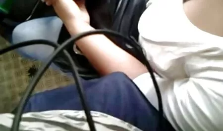 Čovjek jeben shemale u čarapama porno hentei 3d