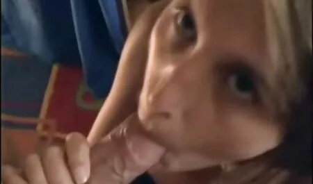 Baka hentai sex film za bikini skida biciklistu zbog jeba