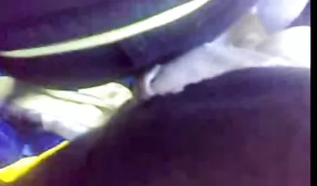 Vruća plavuša priredila hentay porn movies je privatni ples za klijenta